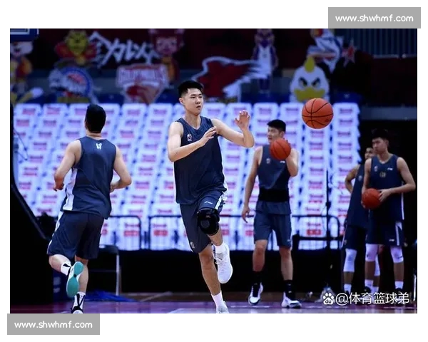 激烈对决！篮球赛场上球队拼搏，最终结果揭晓，悬念迭起！