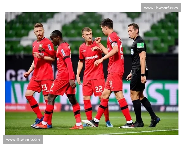 欧冠历史交锋数据分析：顶级球队对决与关键战役回顾